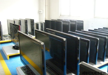 液晶電視維修培訓(xùn)學(xué)校 液晶電視維修培訓(xùn)學(xué)校